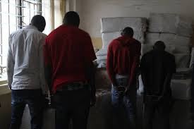 Démantèlement d'un gang de cambrioleurs armés à Rufisque : Trois suspects déférés au parquet