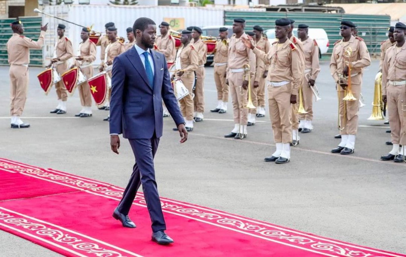 Diplomatie: le Président Bassirou Diomaye Faye a quitté Dakar ce matin pour Nigeria et Ghana