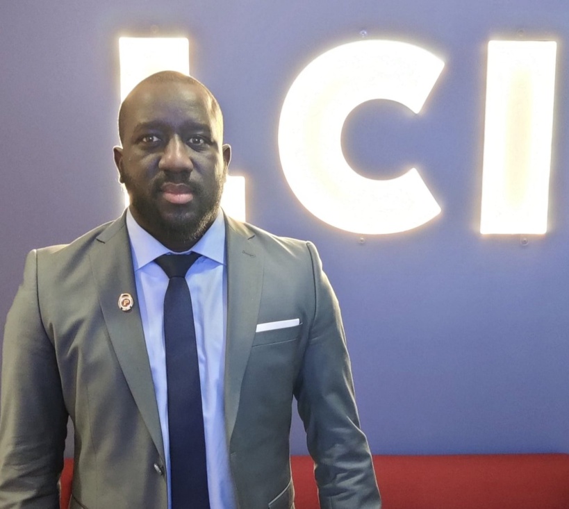 Sénégal : le ministre de la Communication lance le projet d’accélération de la digitalisation á coût de 95 milliards de F Cfa