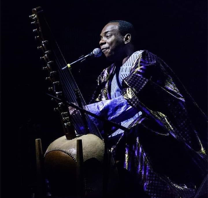 La culture malienne en deuil ! décès ce jour de Toumani Diabaté père de Sidiki Diabaté, la Kora à jamais inconsolable.