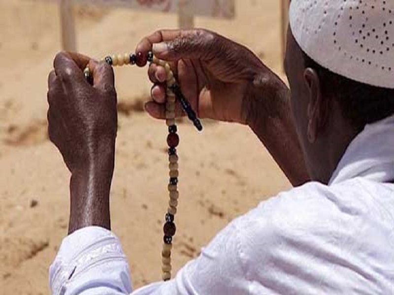 Louga : un talibé poignarde son maître coranique et se refugie à la gendarmerie