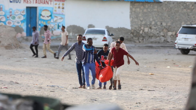 Somalie: une attaque attribuée aux shebabs fait une trentaine de morts sur une plage de Mogadiscio