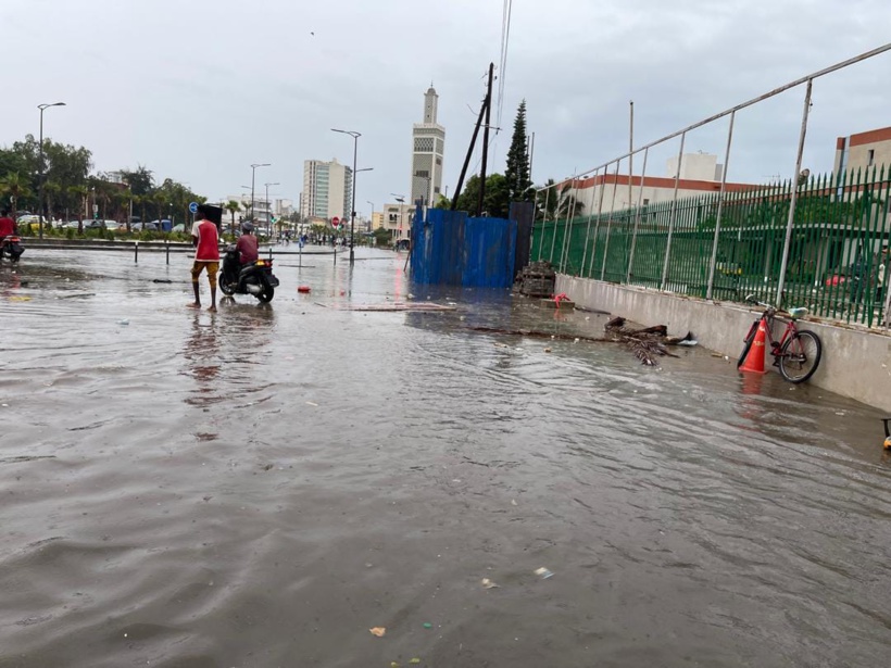 Inondations à Dakar : les rues de la Médina, les Allées du Centenaire et le tracé du BRT sous les eaux après de fortes pluies (Images)