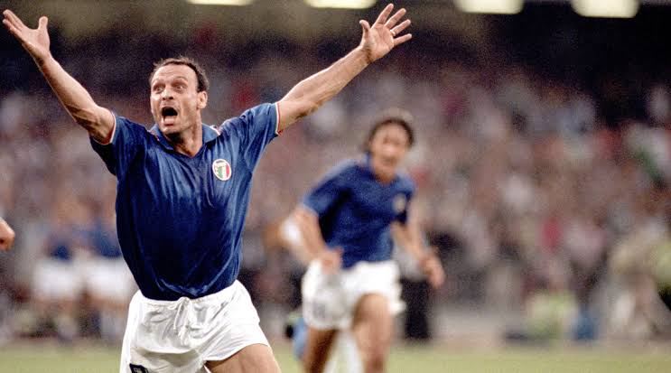 Foot : l’Italien Totò Schillaci, meilleur joueur du Mondial 1990, est mort à 59 ans