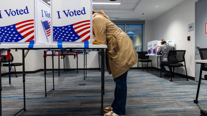 Élections aux États-Unis : début du vote anticipé dans l'Arizona