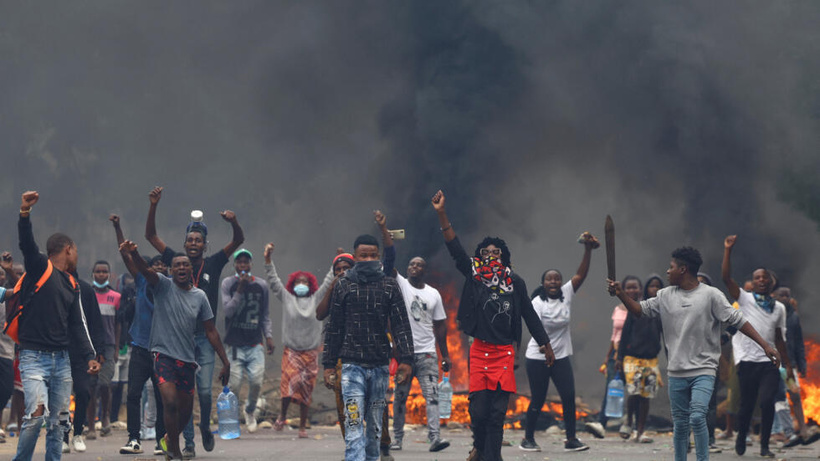 Manifestations au Mozambique: heurts dans la capitale quadrillée par les forces de l’ordre