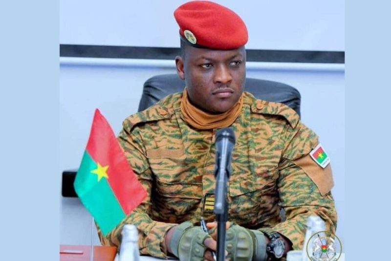 Urgent/Burkina Faso : Le Président par intérim, Capitaine Ibrahima Traoré dissout le gouvernement