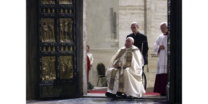 Message de Noël : le pape François appelle à ce que les armes «se taisent»