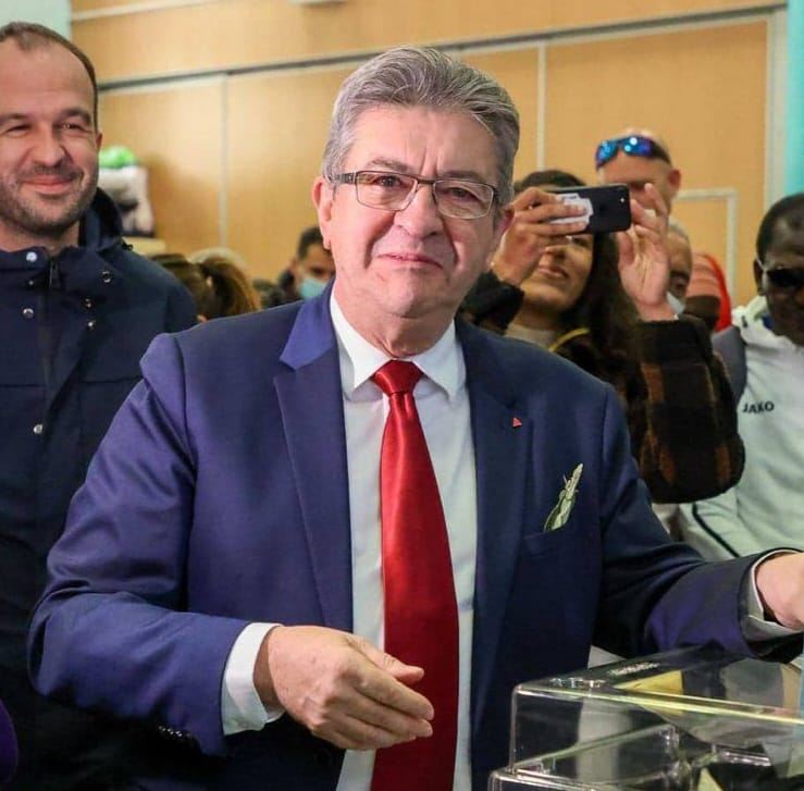 Propos de Macron sur l'Afrique : Jean Luc Mélenchon marque son désaccord avec le chef de l’État français.