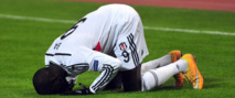 ​Après son horrible blessure, les messages de soutien se multiplient pour Demba Ba