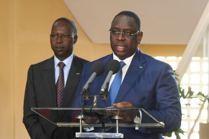 ​Crise Scolaire : Macky Sall prend le taureau par les corenes et...