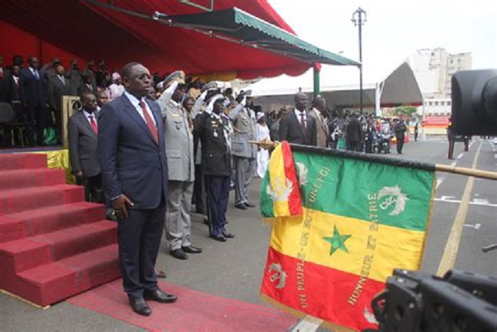 2019 : Macky Sall promet le réarmement du Sénégal 