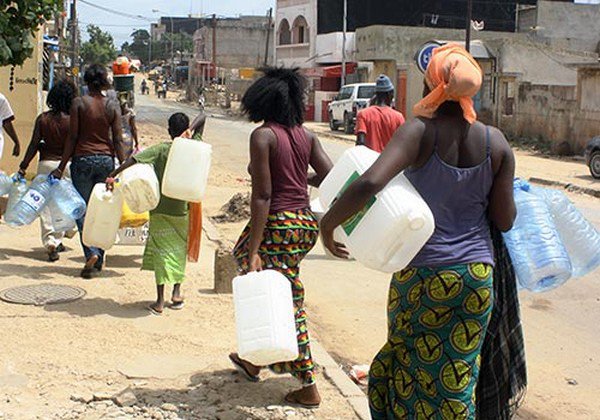 ​Yeumbeul : les habitants assoiffés versent leur colère sur le Président Macky Sall.