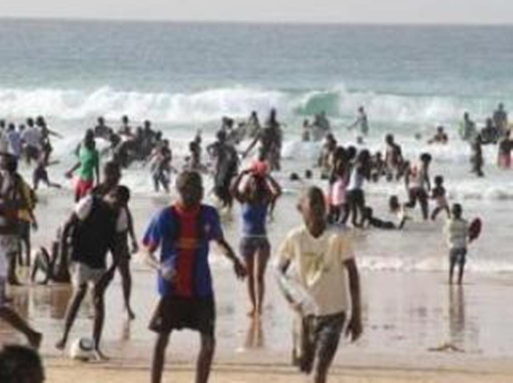 Série de noyades à Dakar : la protection civile déplore les baignades dans les plages "interdites"