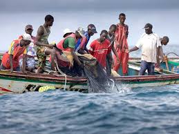 Macky Sall annonce la construction de nouveaux quais de pêche dans plusieurs localités dont Mboro