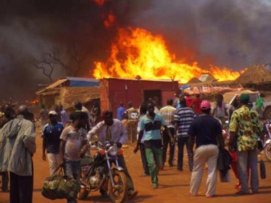 Kédougou : un violent incendie dans le village de Bandafassi