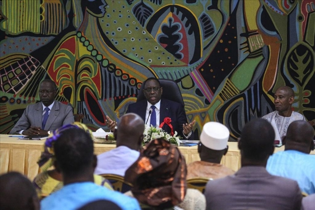 Macky Sall aux syndicats: "la peur de la grève ne nous poussera jamais à nous engager"