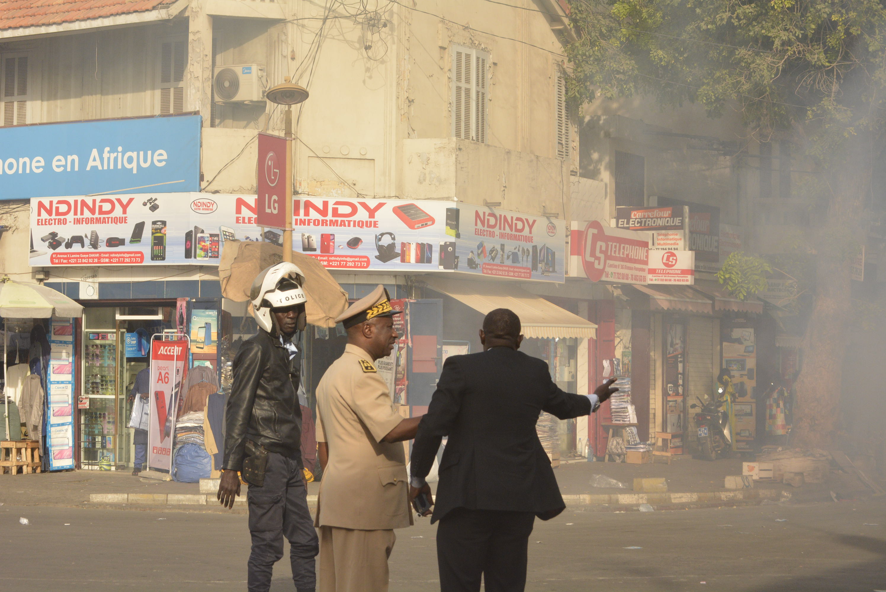 Retour en images sur un après-midi électrique au centre-ville de Dakar