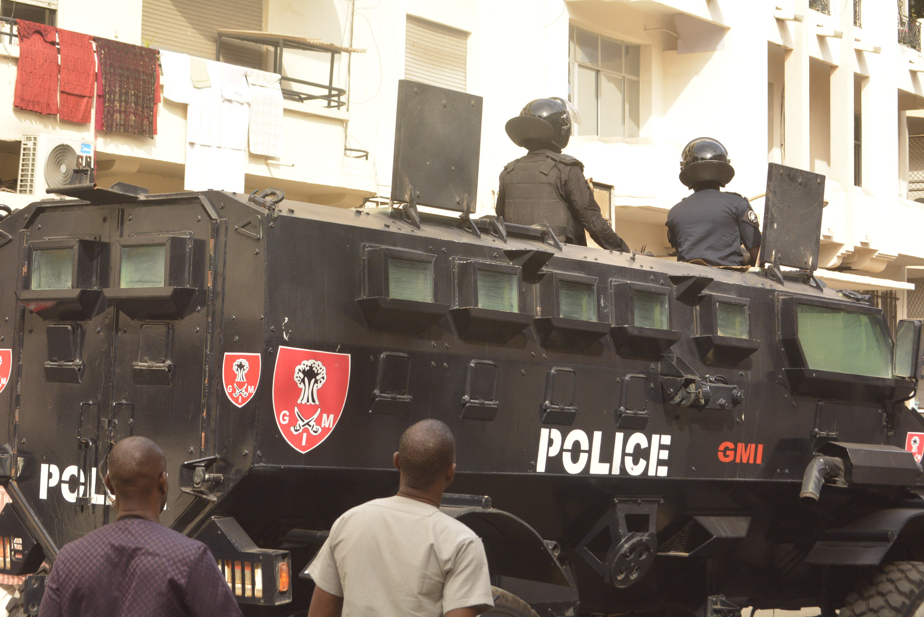 Retour en images sur un après-midi électrique au centre-ville de Dakar