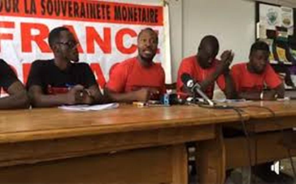 Violences policières : une délégation de FRAPP/Banlieue dépose une lettre de protestation au commissariat de Thiaroye