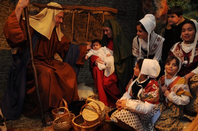 Noël : de la renaissance du soleil à la nativité de Jésus de Nazareth