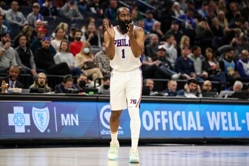 NBA : Débuts réussis pour Harden avec les Sixers, Phoenix tombe