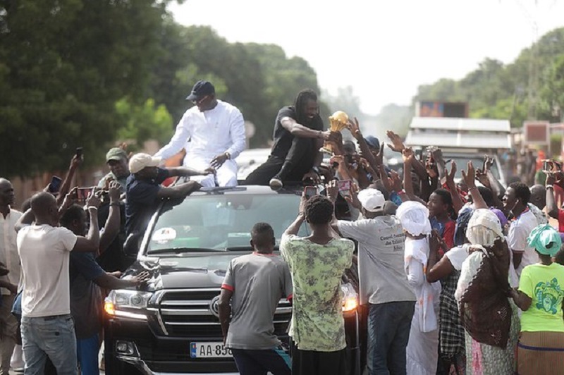 Trophy Tour : Kolda et Ziguinchor accueillent majestueusement le trophée de la CAN