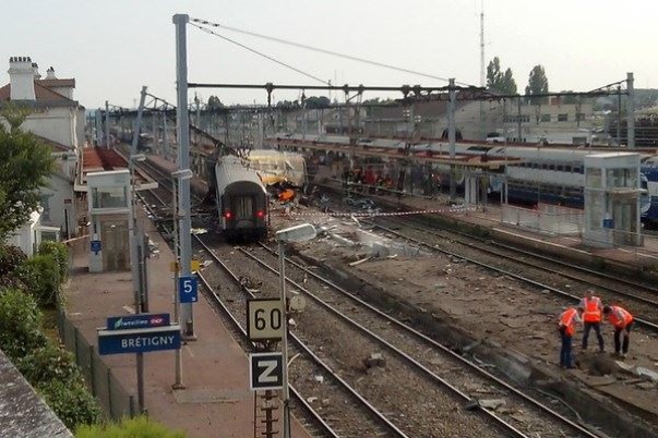 Catastrophe de Brétigny-sur-Orge : 7 morts et 30 blessés