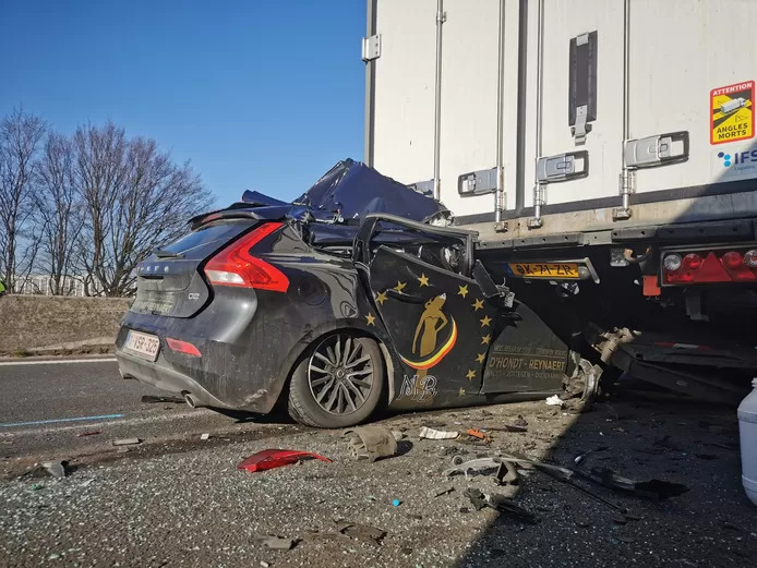 Miss Belgique grièvement blessée dans un accident de voiture avec un poids lourd: son pronostic vital engagé