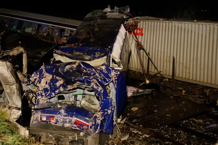 Catastrophe ferroviaire en Grèce: au moins 36 morts et 85 blessés