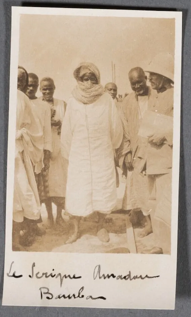 France : 6 photos originales de Serigne Touba achetées à 40 millions par un groupe de talibés 