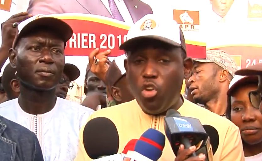 Adama Faye, beau-frère du Président sénégalais affirme: « Macky Sall n’a pas droit à un 3e mandat »