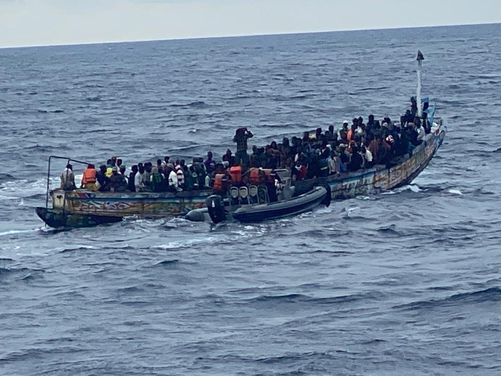 Une nouvelle pirogue partie du Sénégal avec 127 personnes a débarqué en  Espagne ce mardi