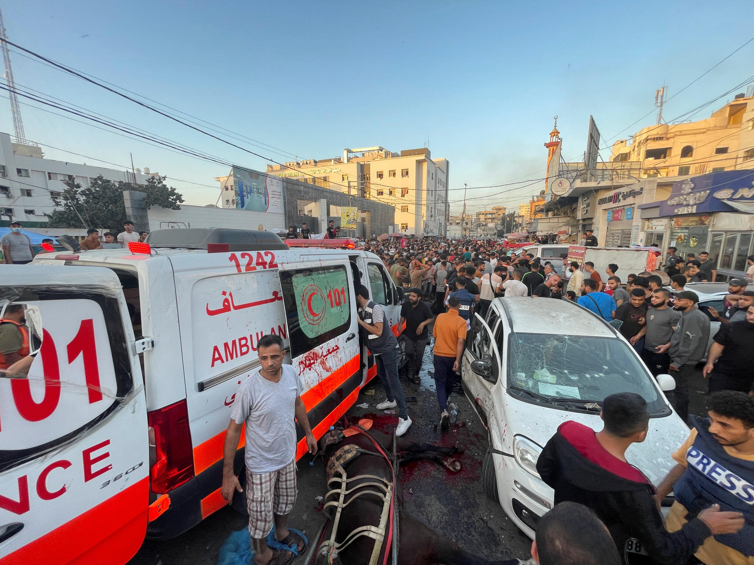 Le Chef De L'ONU «horrifié» Par La Frappe Israélienne Sur Une Ambulance ...