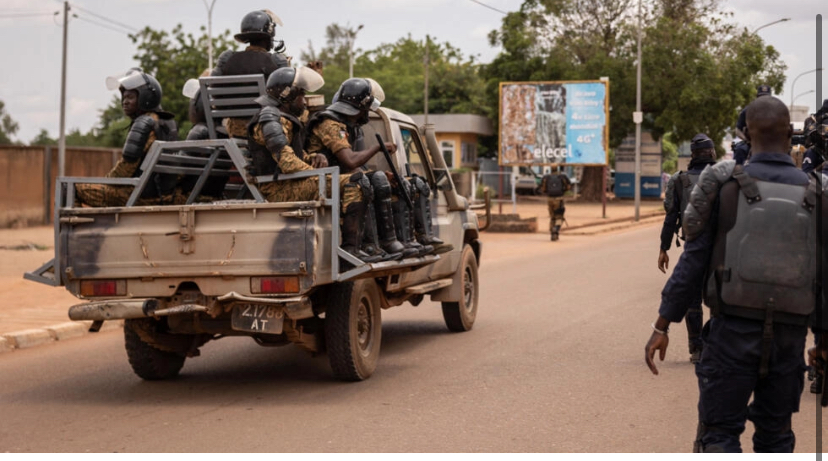 Burkina Faso: plusieurs dizaines de personnes tuées dans un village de la région Centre-Nord