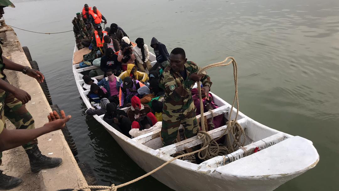 Chavirement d'une pirogue de migrants à Saint-Louis : les 5 organisateurs du voyage arrêtés
