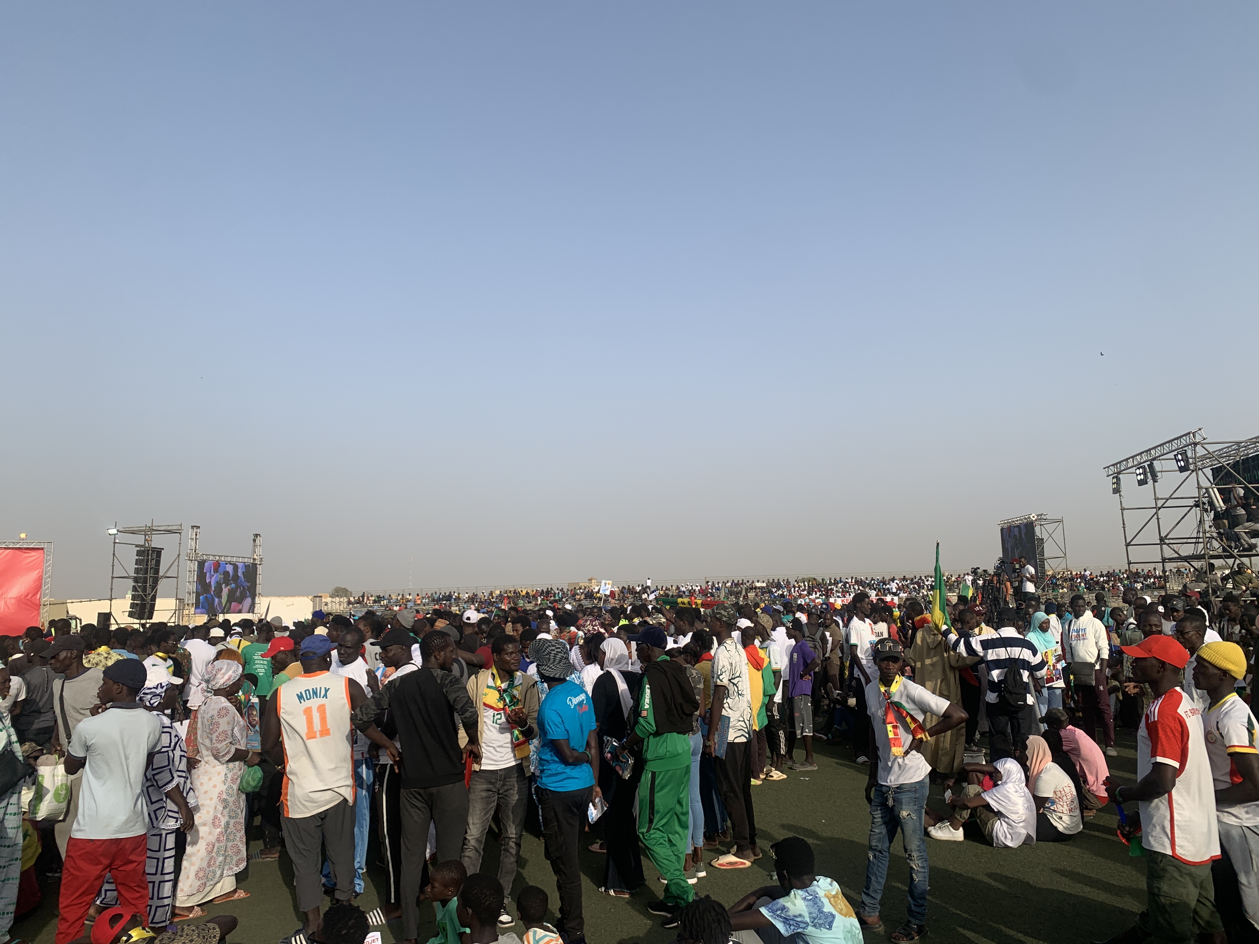 Meeting de clôture de la Coalition Diomaye Président : le stade Caroline Faye de Mbour commence à refuser du monde