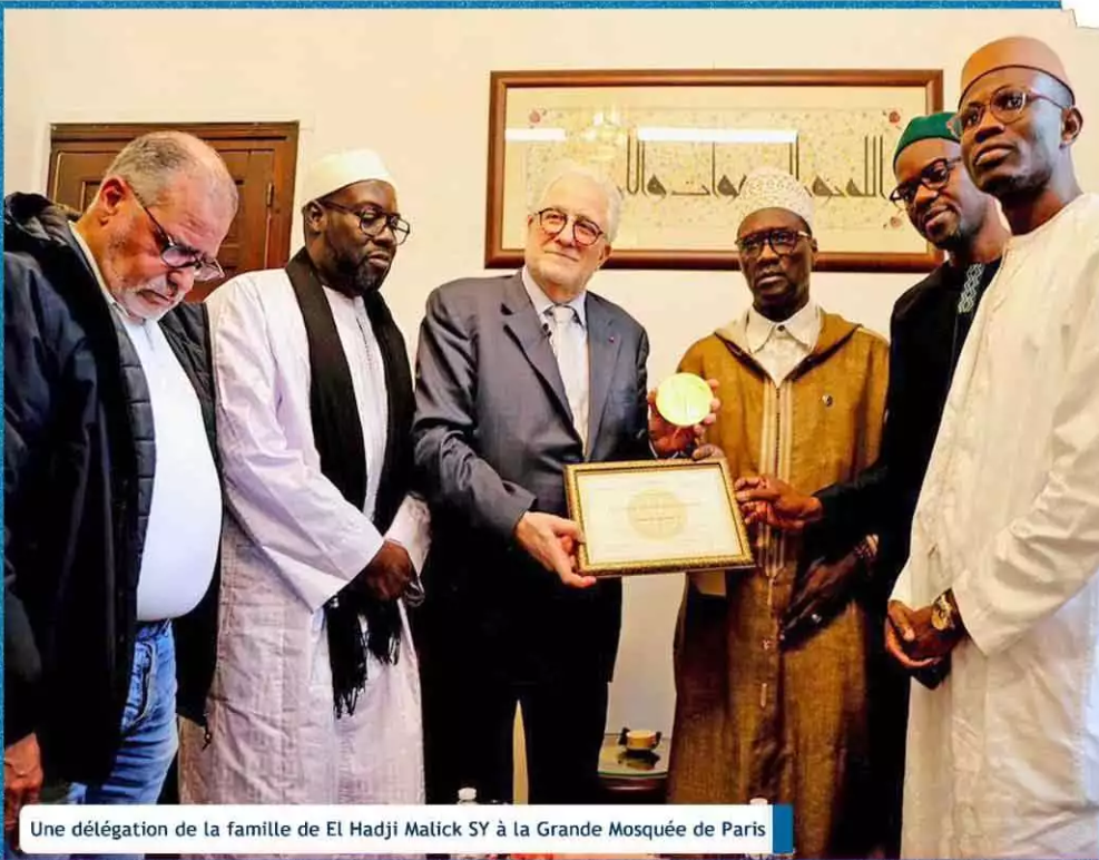 Cheikh Al Hadj Malick Sy honoré à titre posthume par le Recteur de la Grande Mosquée de Paris. 