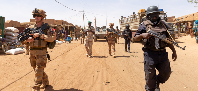 Présence militaire permanente de la France en Afrique: tourner maintenant la page?