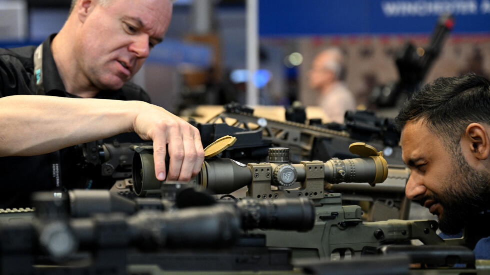 Le salon de l'armement Eurosatory s'ouvre sur fond de boycott des entreprises israéliennes