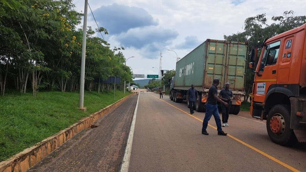 «Il n'y a plus aucun commerce»: au Rwanda, les frontaliers du Burundi veulent la réouverture de la frontière