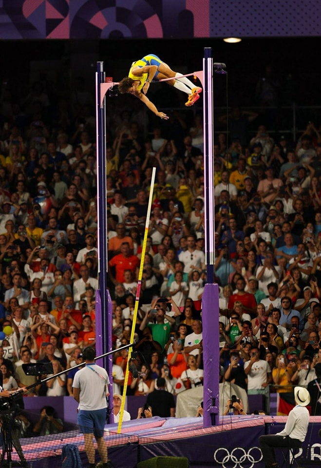 JO 2024 : Avec Un Saut à 6,25 M, Armand Duplantis Décroche La Médaille ...