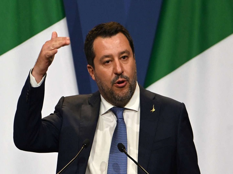 Italie: six ans de prison requis contre Matteo Salvini pour avoir refusé de laisser accoster des migrants