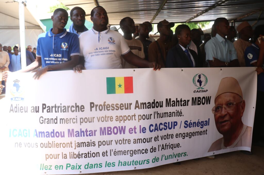 Levée du corps de Amadou Mahtar Mbow: la Nation réunie à la mosquée omarienne pour lui rendre un dernier hommage