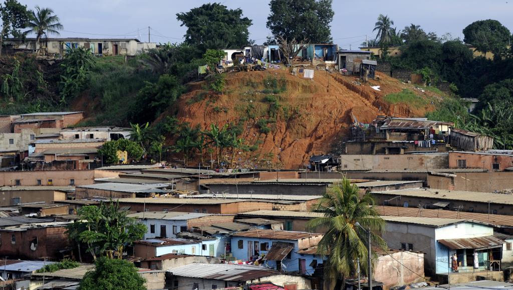 Les militants de la Coalition nationale pour le changement s'étaient donné rendez-vous pour un meeting dans le quartier de Yopougon, à Abidjan. AFP PHOTO / SIA KAMBOU