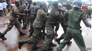 Guinée : 6 ans après le massacre