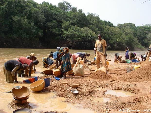 Fleuve de la Falémé : 17 sites d'orpaillages et six entreprises d'exploitation minière suspendues pour non respect du décret interdisant les activités