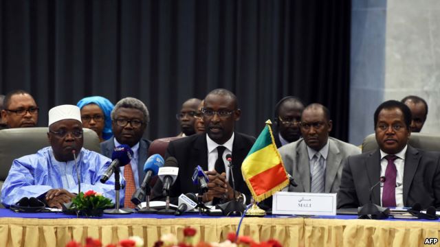 Mali: le trafic de drogue "problème majeur" qui nourrit le conflit (ministre)