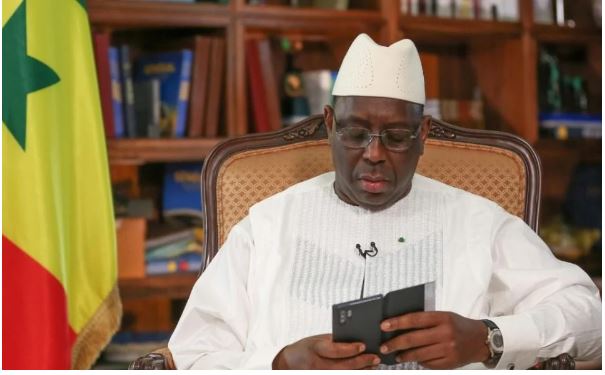 #Législatives2024 : campagne numérique, Macky Sall en mode e-candidat, à l'instar de Karim Wade