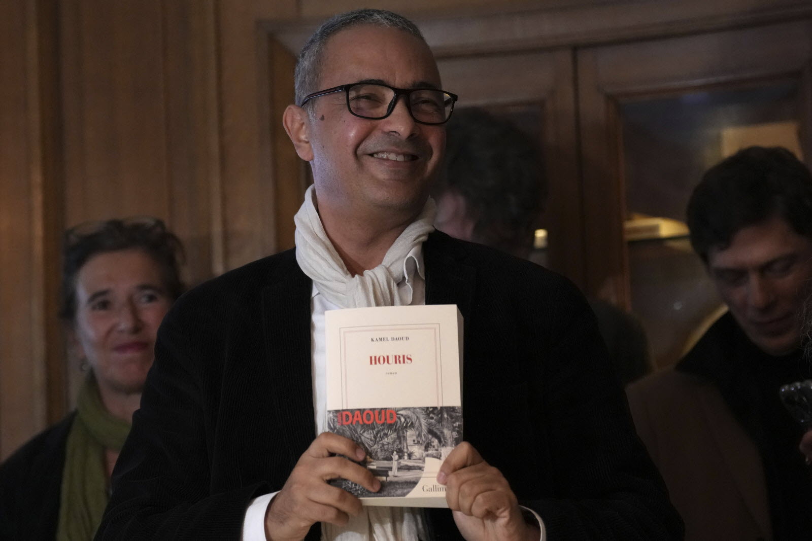 Le prix Goncourt 2024 attribué à Kamel Daoud pour «Houris», roman sur les «années noires» de l’Algérie